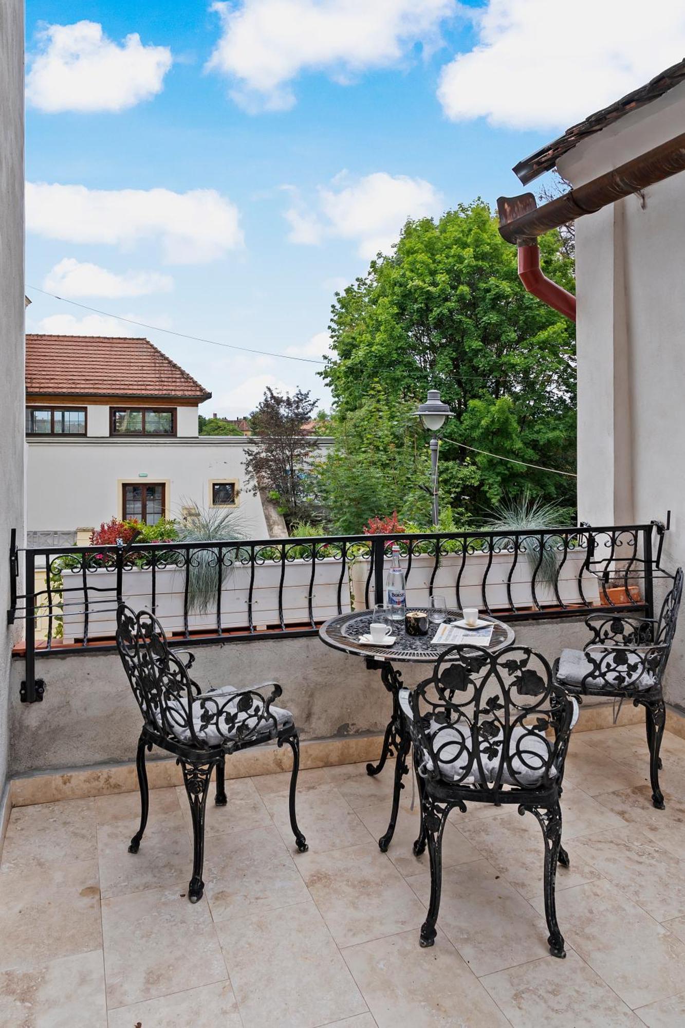 Gela'S Terrace Apartment ซีบิว ภายนอก รูปภาพ